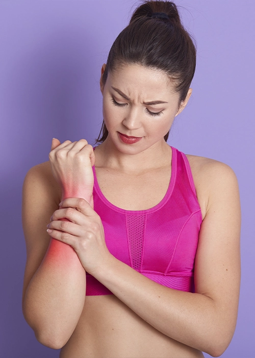 Persona con molestia articular